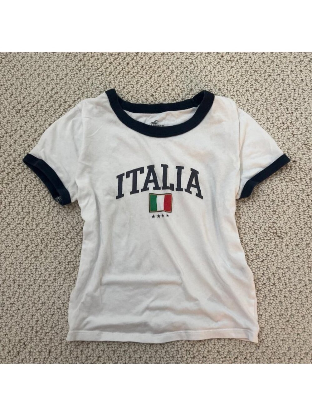 Hollister white + navy Italia baby tee #italian #italy #babytee #cute
